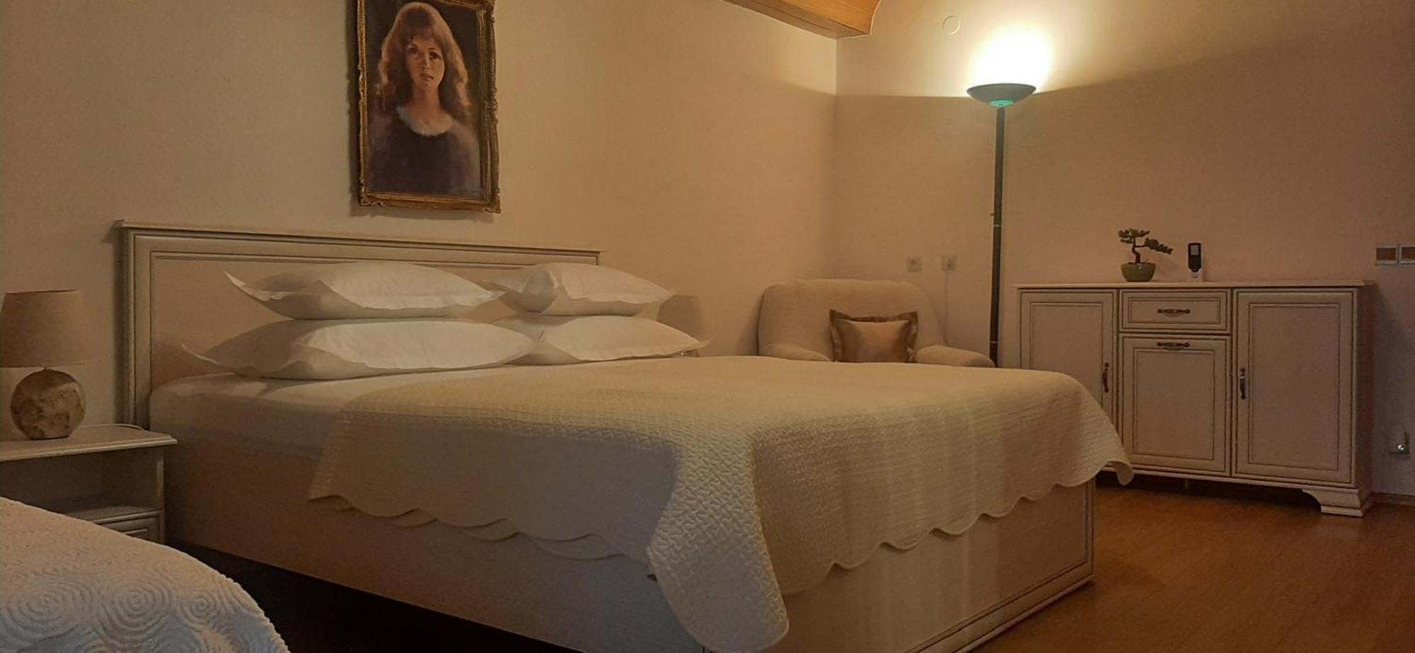 Guest House Fenix Brela Pokoj fotografie