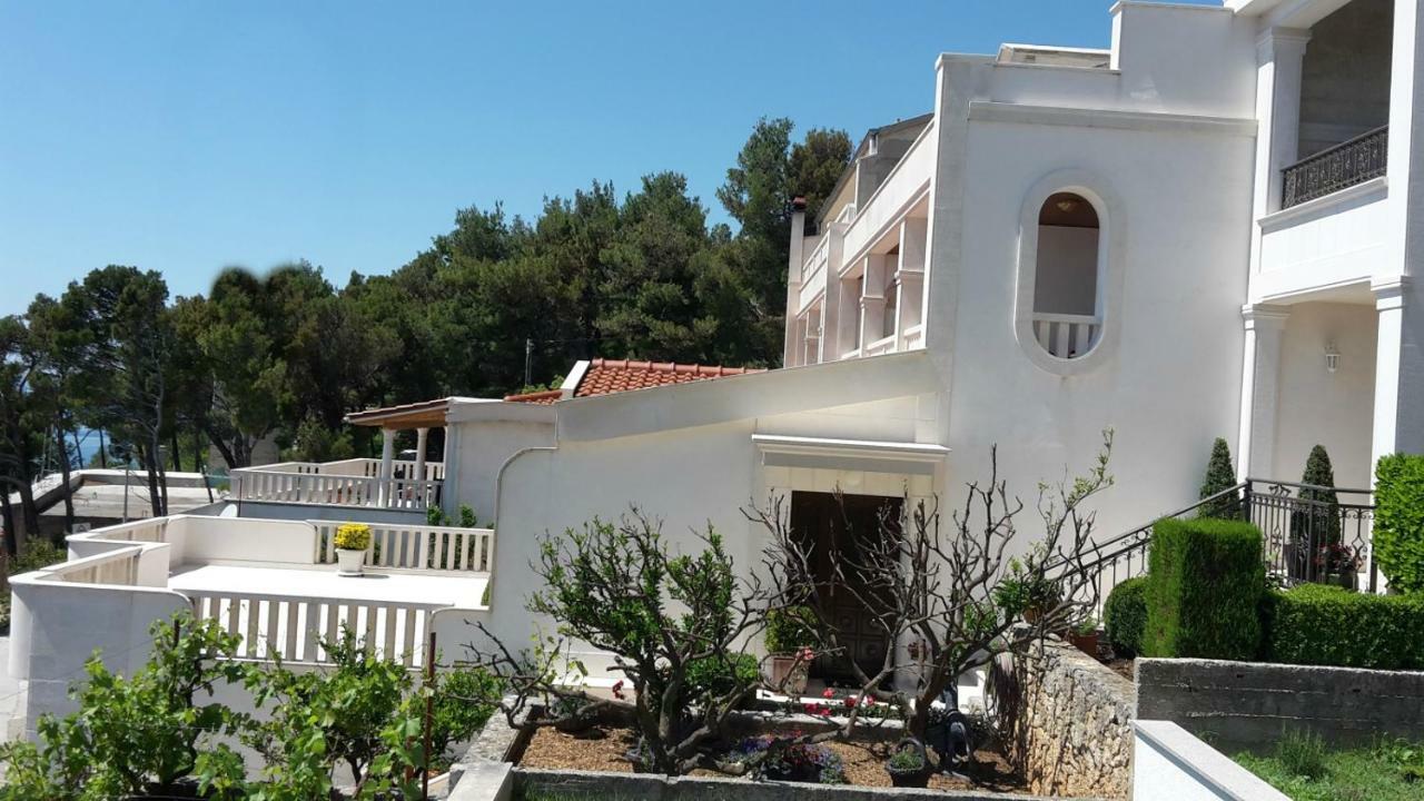 Guest House Fenix Brela Exteriér fotografie